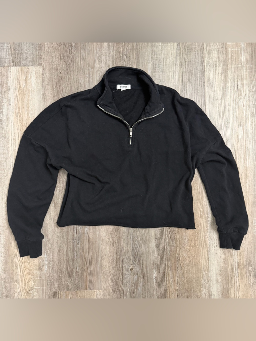 Garage Women’s Cropped Quarter Zip Pullover-size Medium *like NEW*